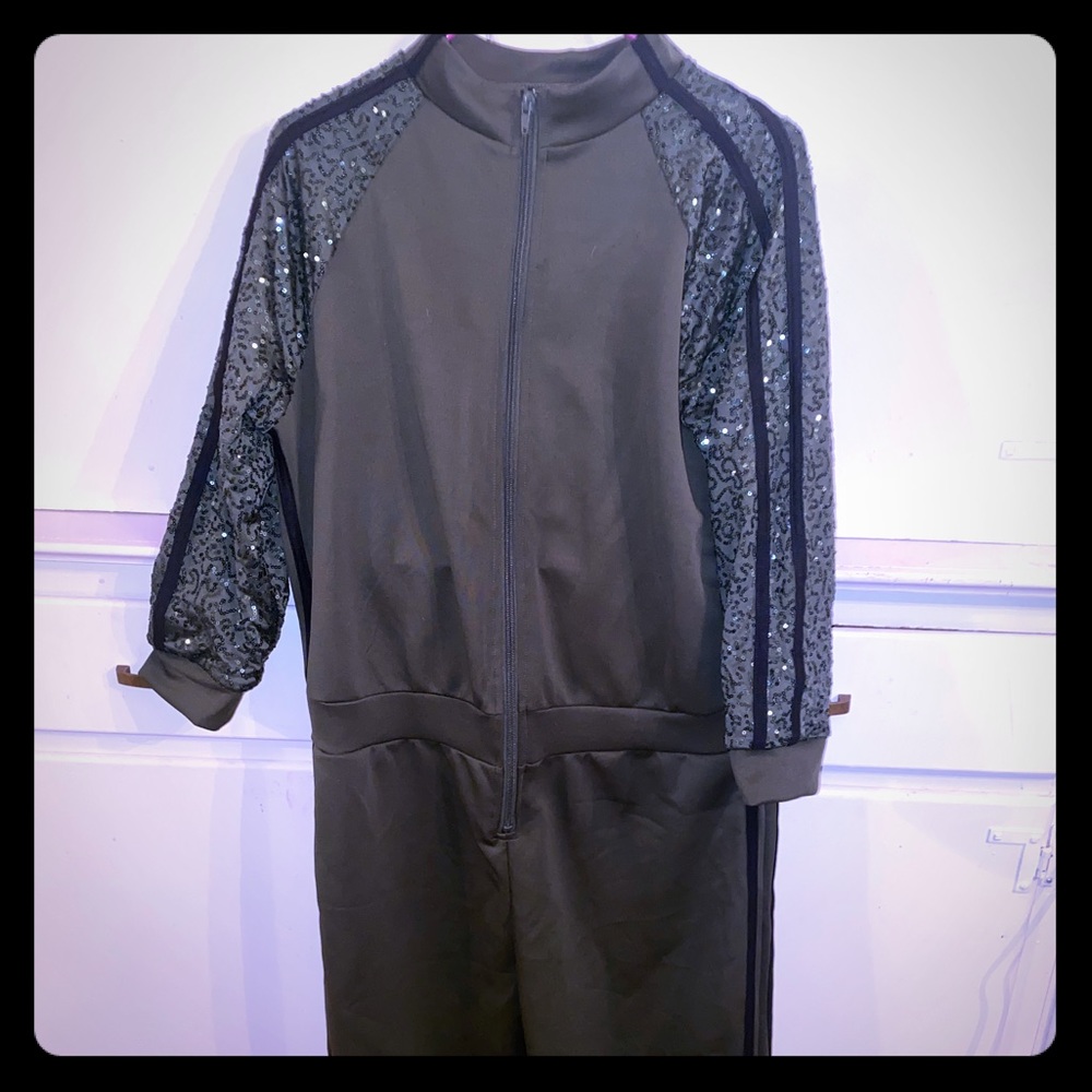 Dance costume(hip hop)